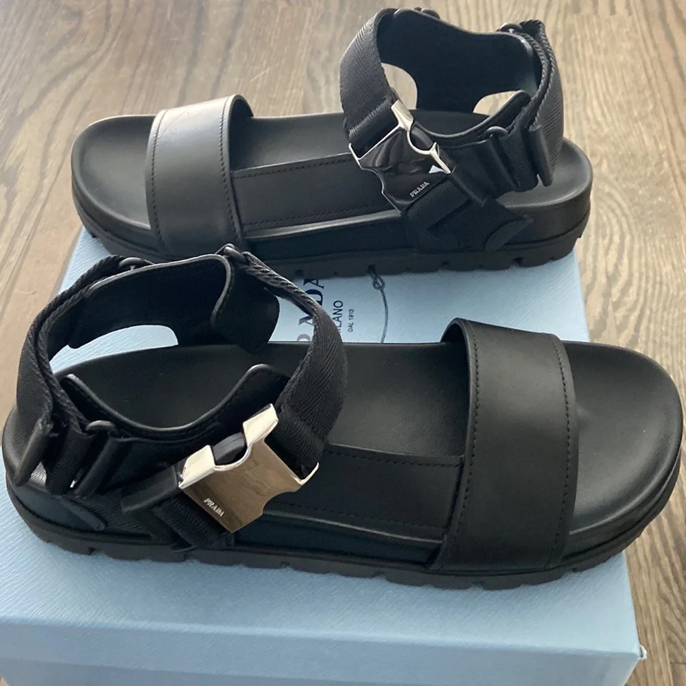NIB Prada Vil Montana black leather sandals 39 Size 8.5/ 9 US - Picture 1 of 8